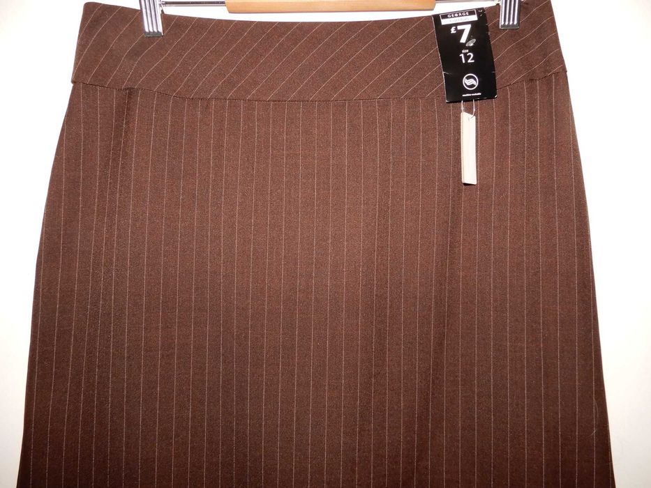 Spódnica midi do łydki brązowa w prążki biuro praca George 40 L