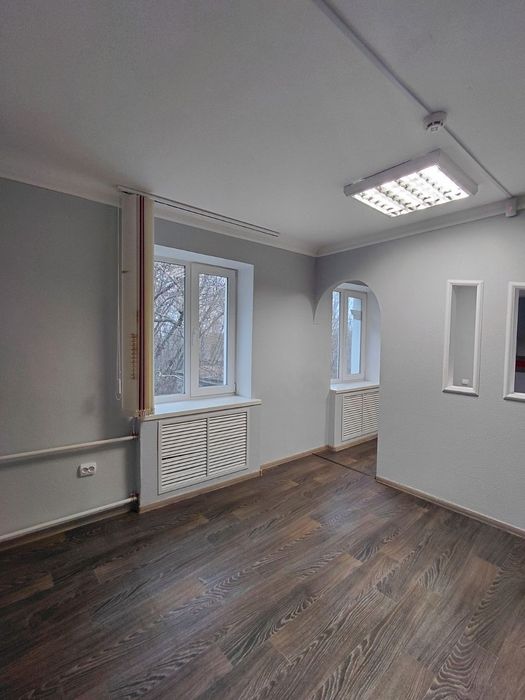 Оренда офісу 16,5м², просп. Волі