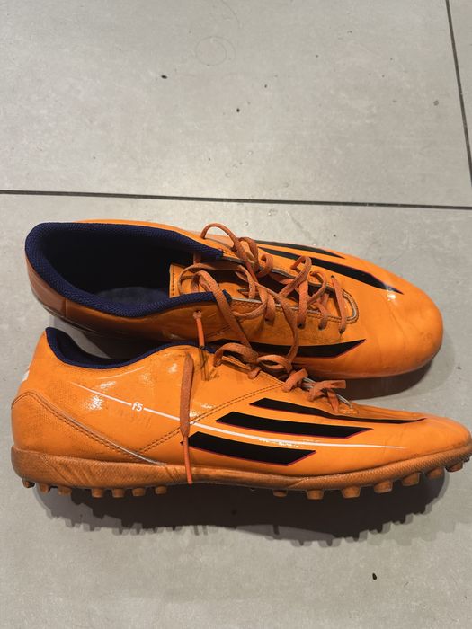 Buty piłkarskie adidas