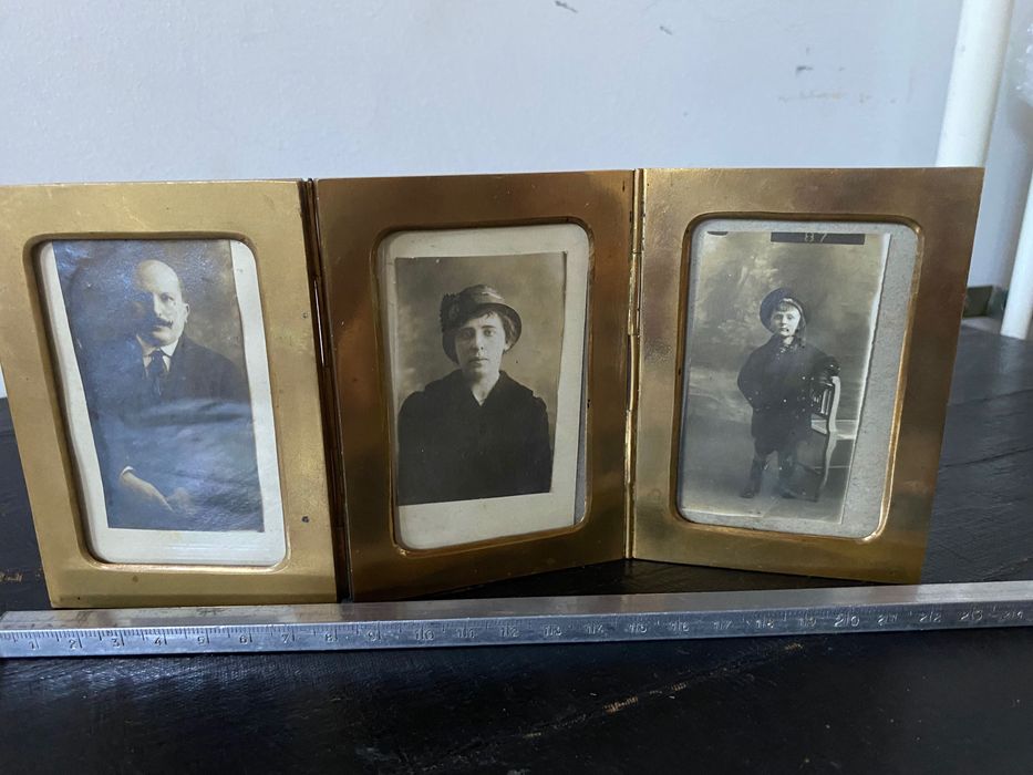 Porta-retrato triplo articulado