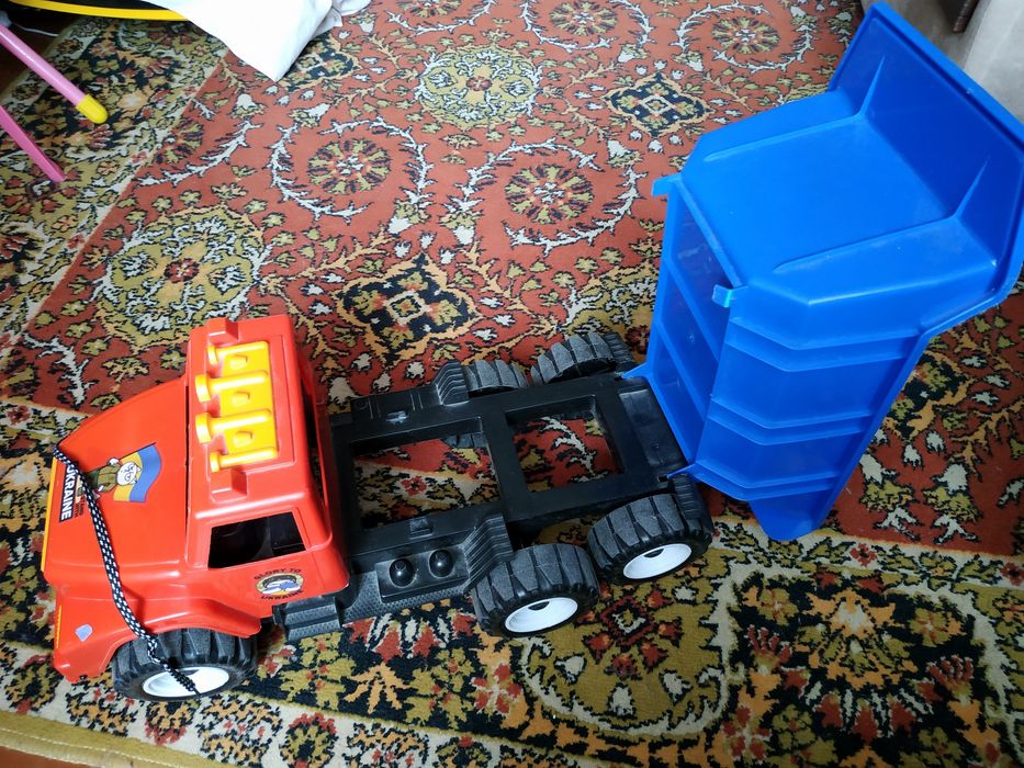 Продам конструктор, гусеницу