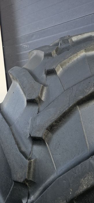 Trelleborg 620/70r42 CAŁA 3cm bieżnika