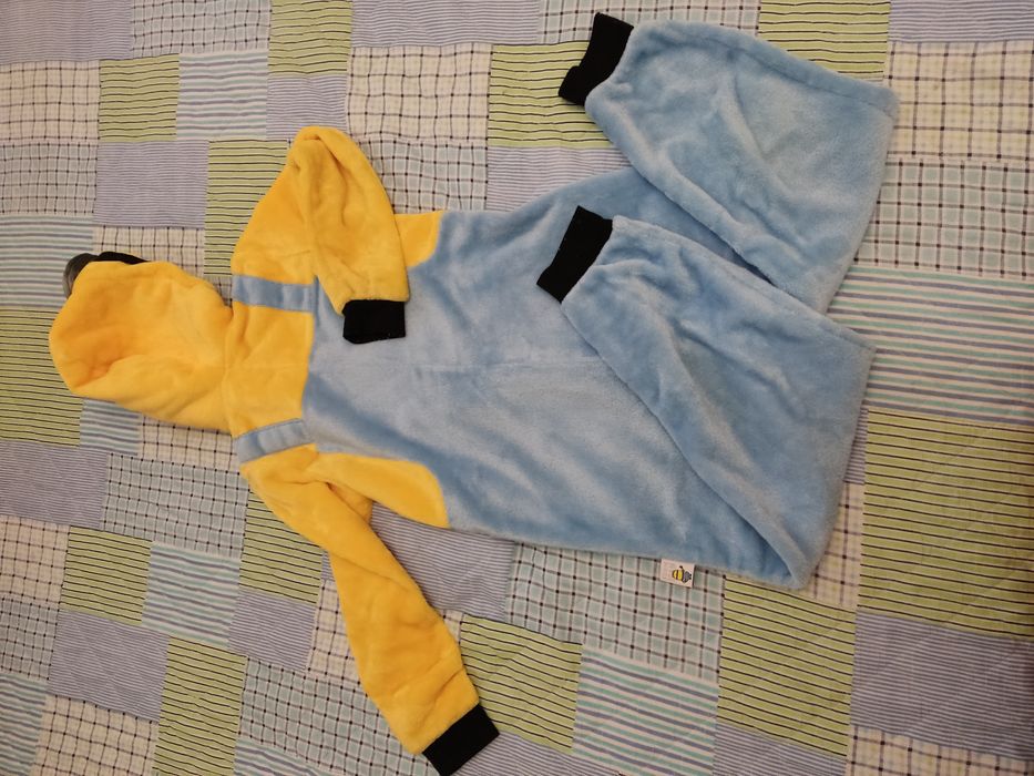 Fato macacão dos Minions para o Carnaval