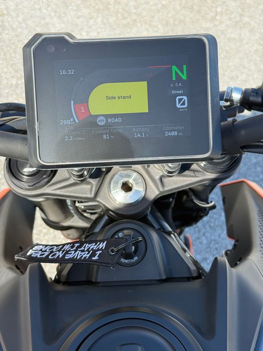 KTM 125 Duke (2025) – Apenas 2.500 km – Como Nova