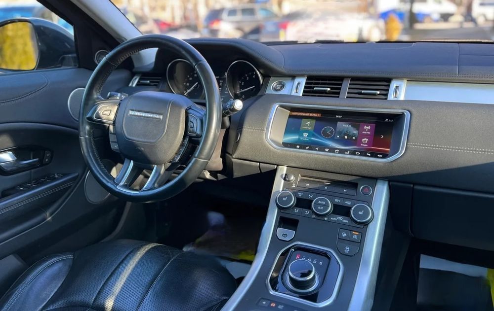 Range Rover Evoque SE PLUS 2016 2.0   ПРОБІГ 111 тис.км • МЕRIDIAN • ПАНОРАМА • ВЛАСНИК