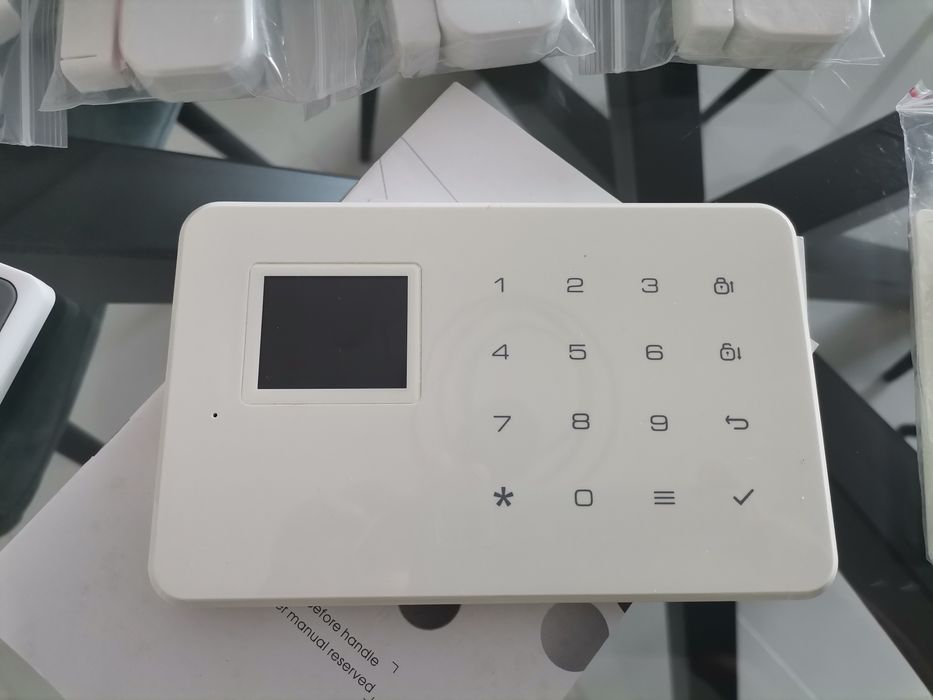 Alarme Kerui G18 c/acessorios