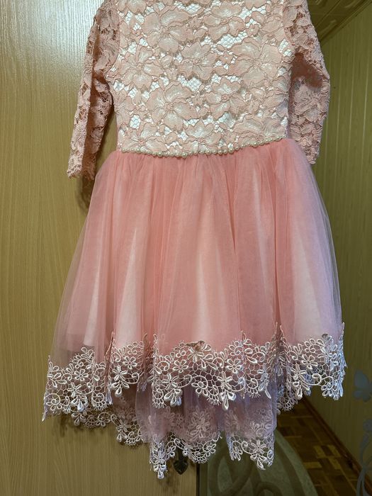 Сукня для дівчинки