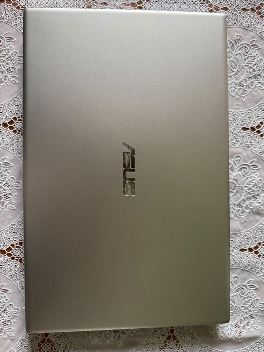 Portátil ASUS F512DA-R7AVXSB3.