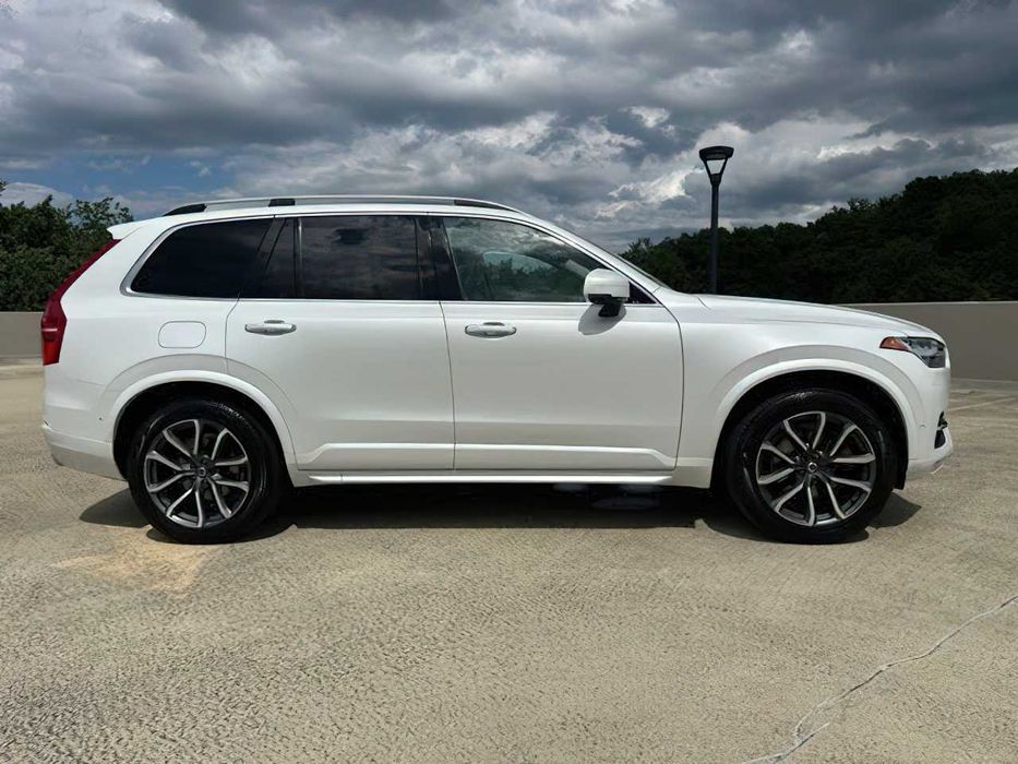 Volvo XC90      2018