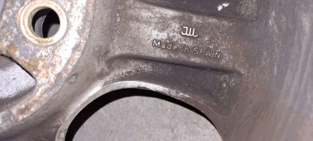 Sprzedam felgi aluminiowe.  
Oryginalne do OPLA.