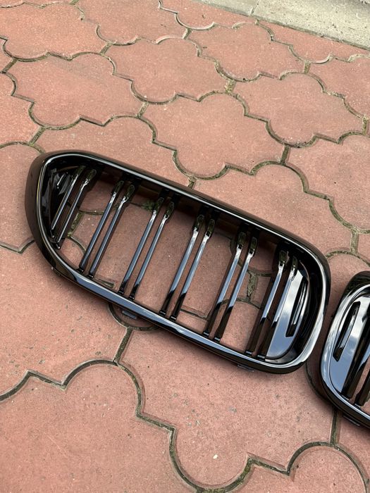Решітки в передній бампер до BMW G30 G31 G38 2017-2020