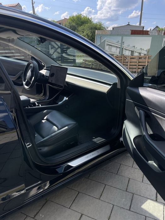 Tesla Model 3 Performence