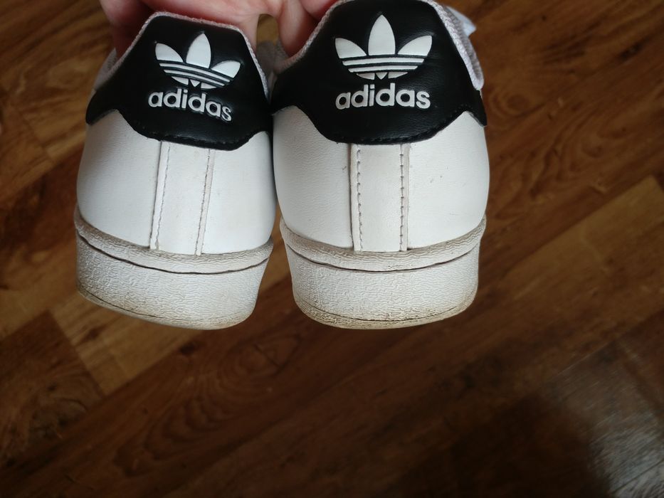 Oryginalne buty adidas Superstar J FU7712 Ftwwht/Cblack
Superst