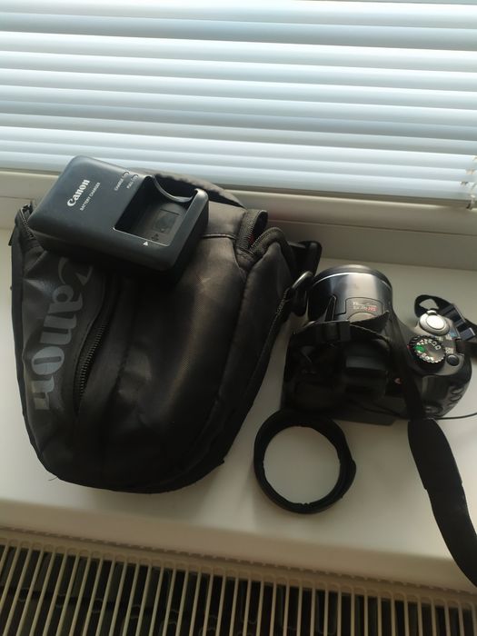 Фотоапарат Canon