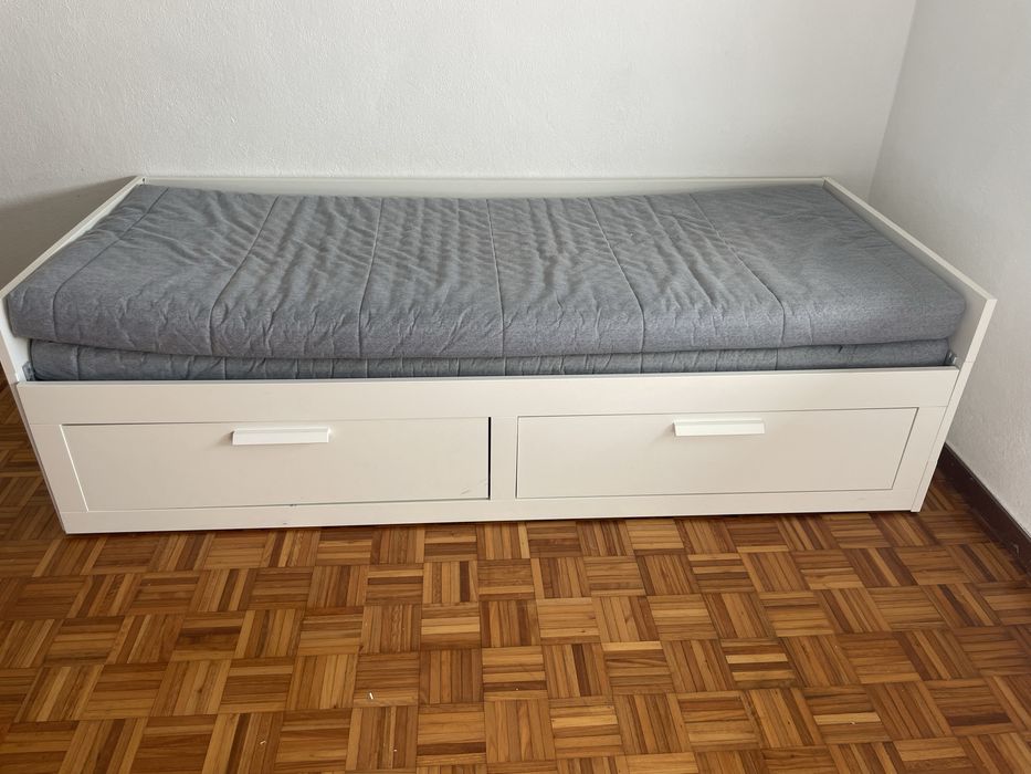 Cama com gavetas - branco