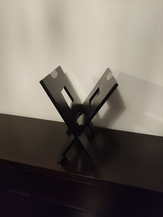 Porta-revistas/Revisteiro