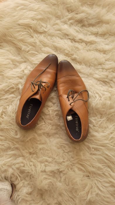 Buty skórzane Firetrap pantofle