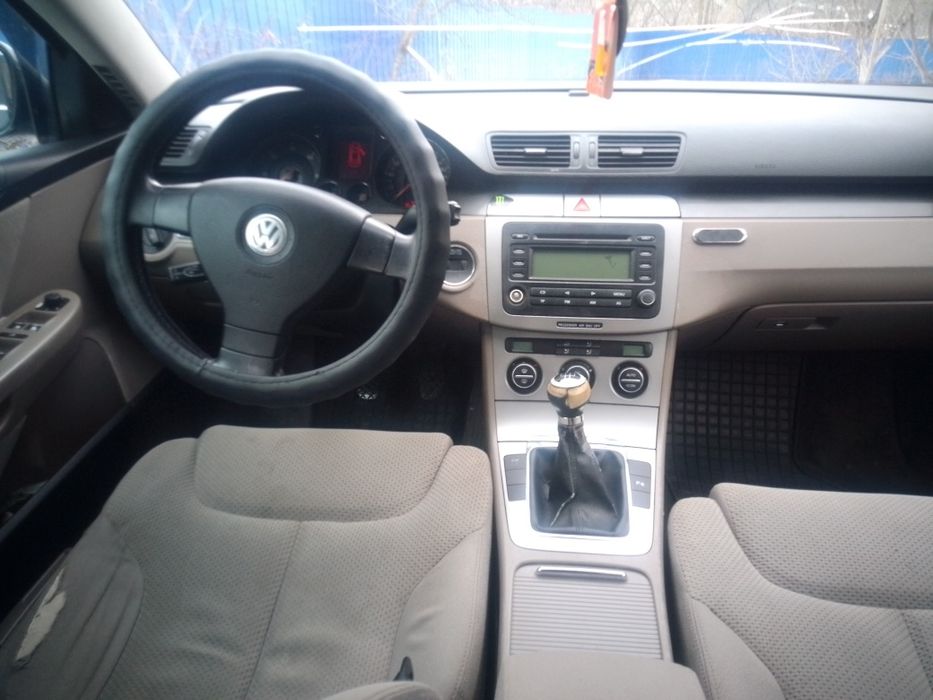 Фольксваген Пассат Б6  2.0 TDI