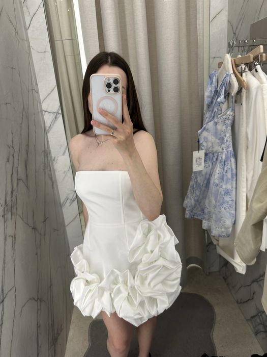 Сукня біла CHER17 з акцентними квітами S