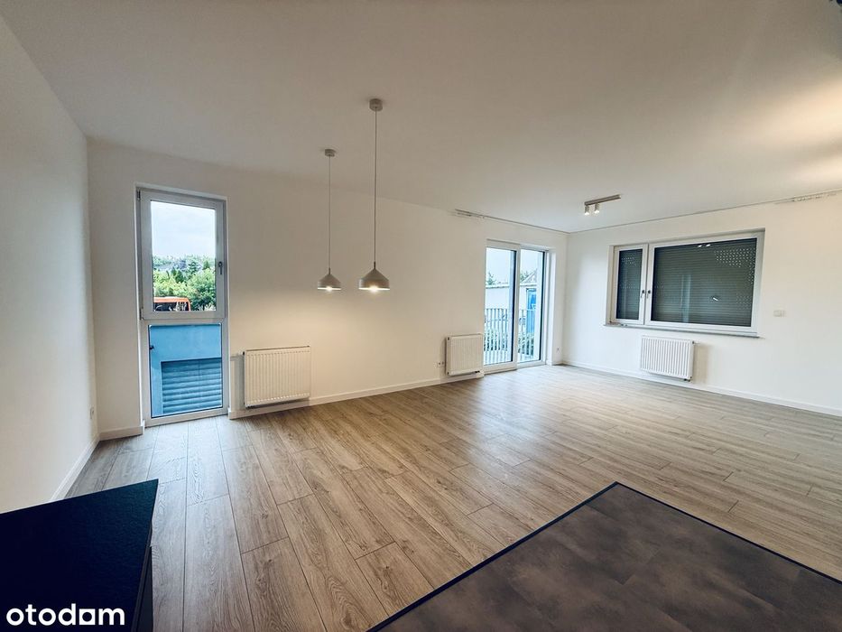 Brak prowizji! Pierwszy najem. 3 pokoje, balkon, nieumeblowane.