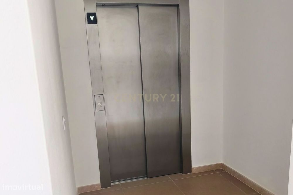 Oportunidade de Arrendamento em Portalegre: Apartamento T3 Mobilado (