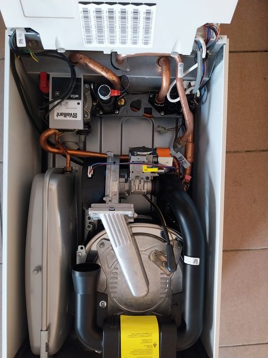 Газовий котел Vailliant VC 246/5-3 R6eco Tec pro