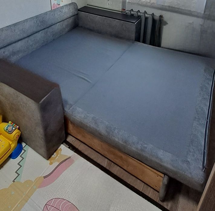 Продам диван состояние хорошее