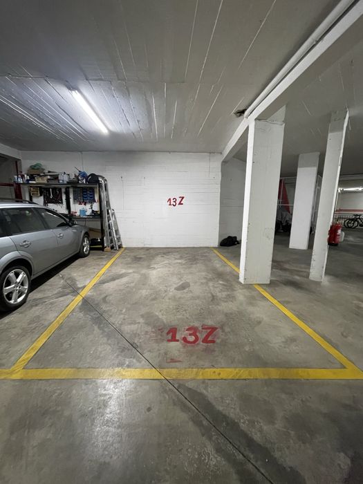 Alugo lugar de estacionamento