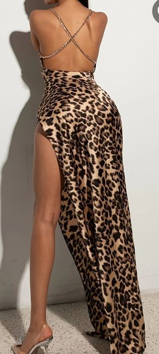 Sukienka panterka seksowna maxi bez pleców r.M