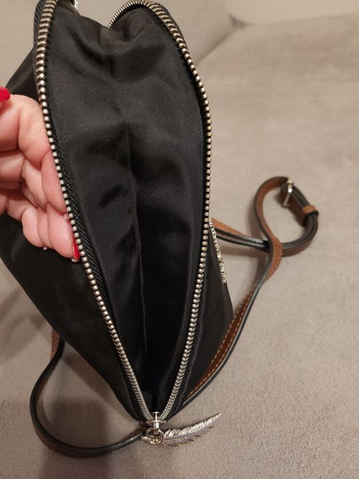 Torebka listonoszka materiał