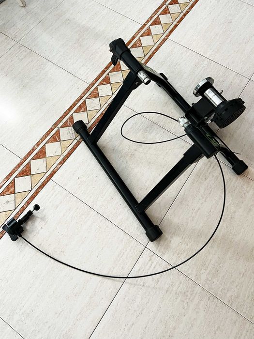 Rolo de treino de bicicletas como novo