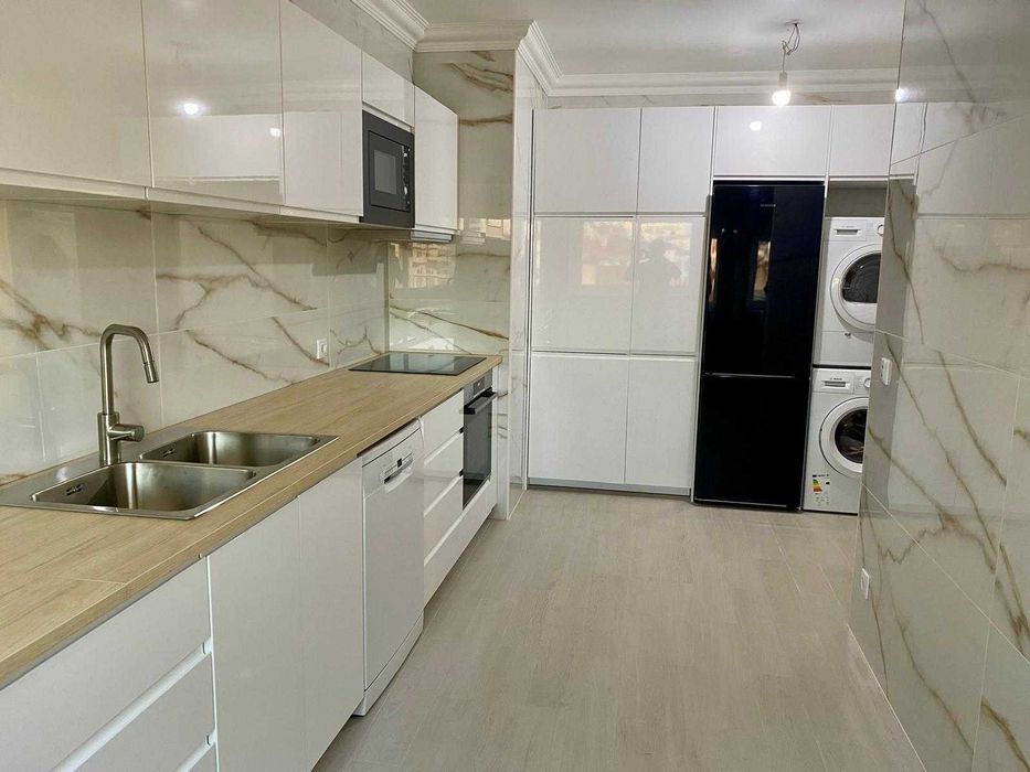 Apartamento T4 na Marquês de Pombal (Leiria)