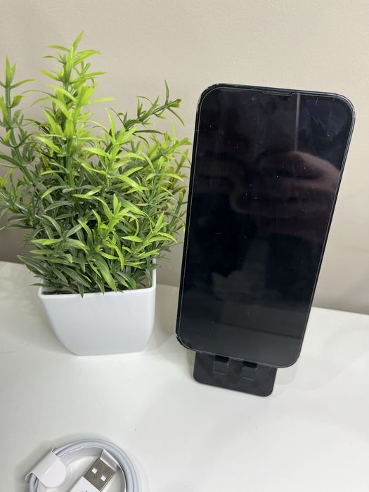 iPhone 13 128GB.