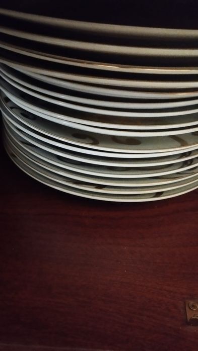 Serviço de jantar em Porcelana da Zara Home com 37 peças
 Entrego em m