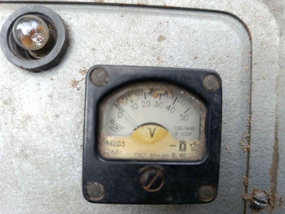 Зарядний пристрій СССР 12/24 вольта 30 ампер