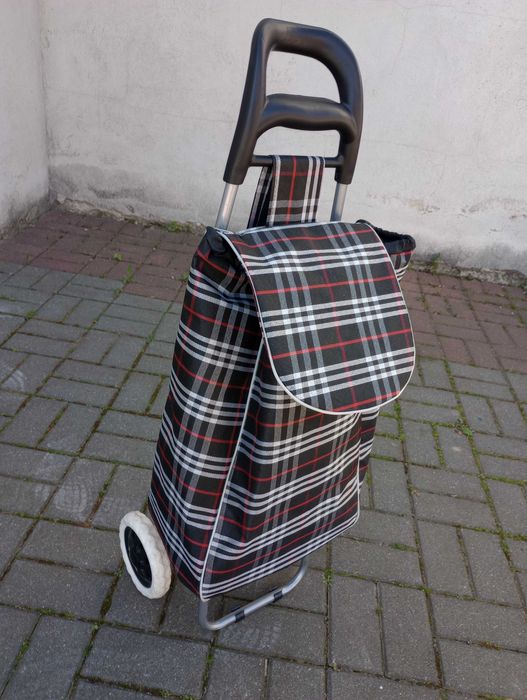 Wózek na zakupy na kółkach