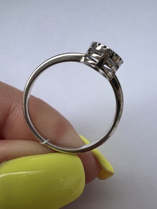 Золотое кольцо с сапфирами и бриллиантами Sova белое золото 585 проба