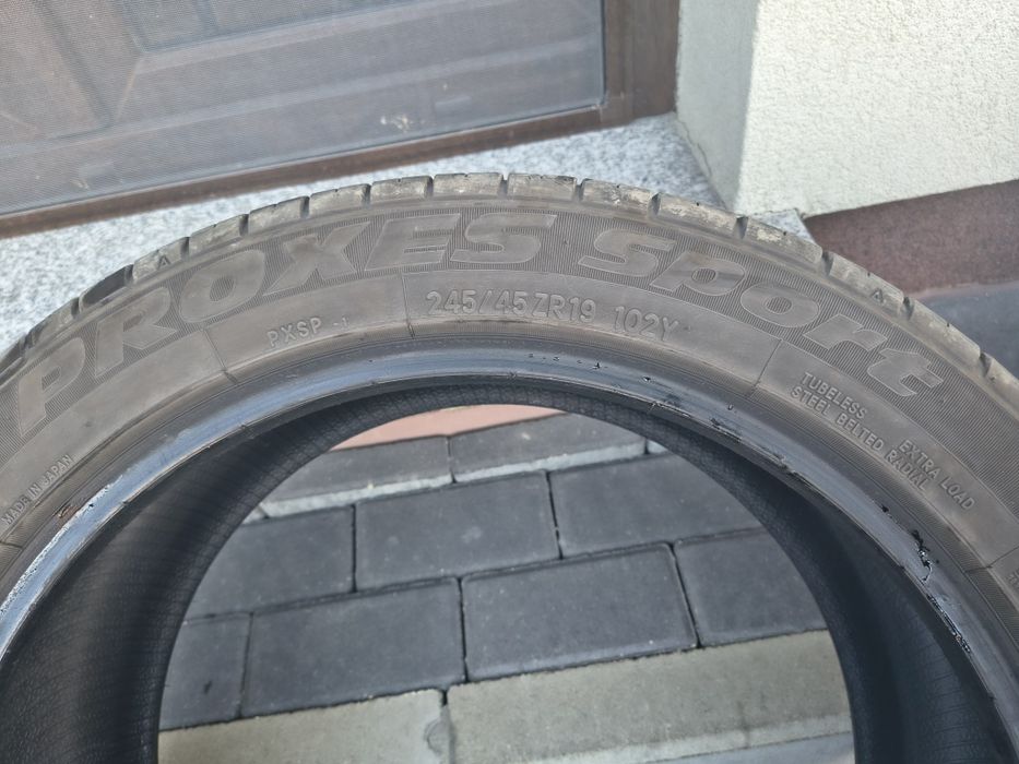 Opony letnie 245 45 r19 4 sztuki