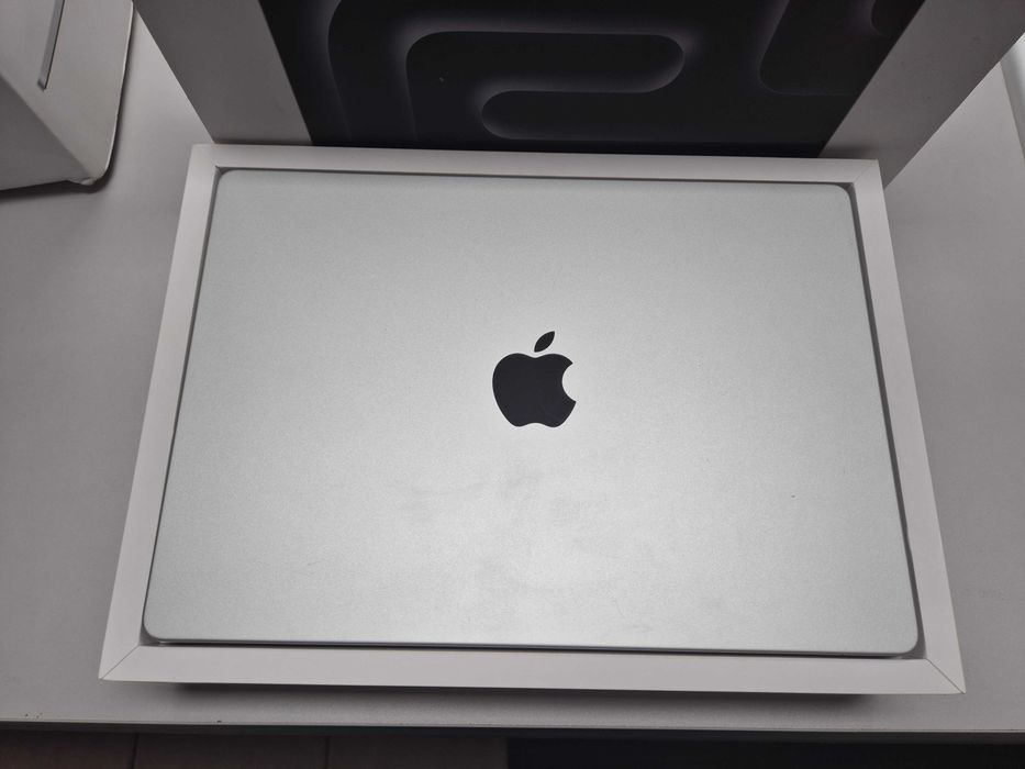 Apple MacBook Pro 14 A2918 M3 8GB 512GB SSD 14,2" Liquid Retina 2023