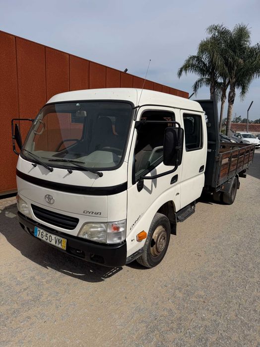 Carrinha toyota dyna cabine dupla