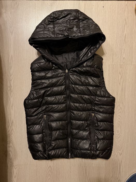 Жилет утеплений з капюшоном, розмір S (146-150)