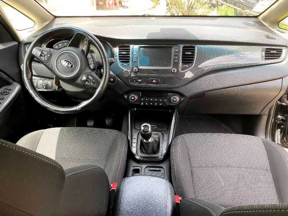 Kia carens 1.7 eco dynamics