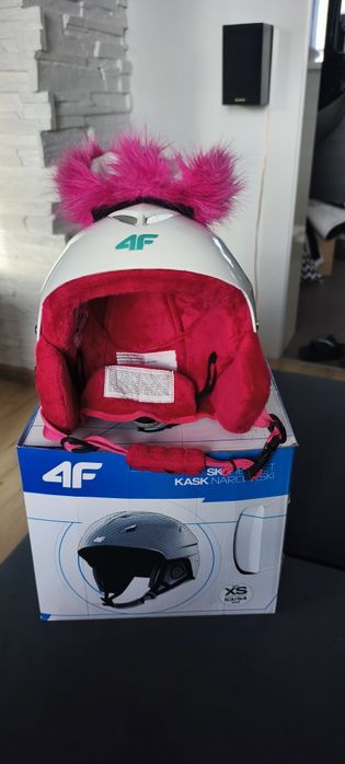 Kaska narciarski damski rozmiar xs 53/54 4F stan bardzo dobry