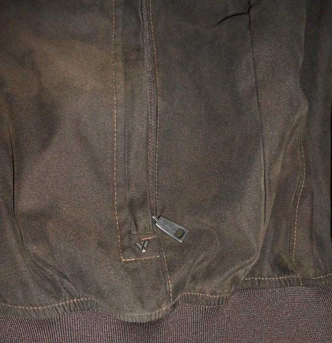 Бомбер . Германия