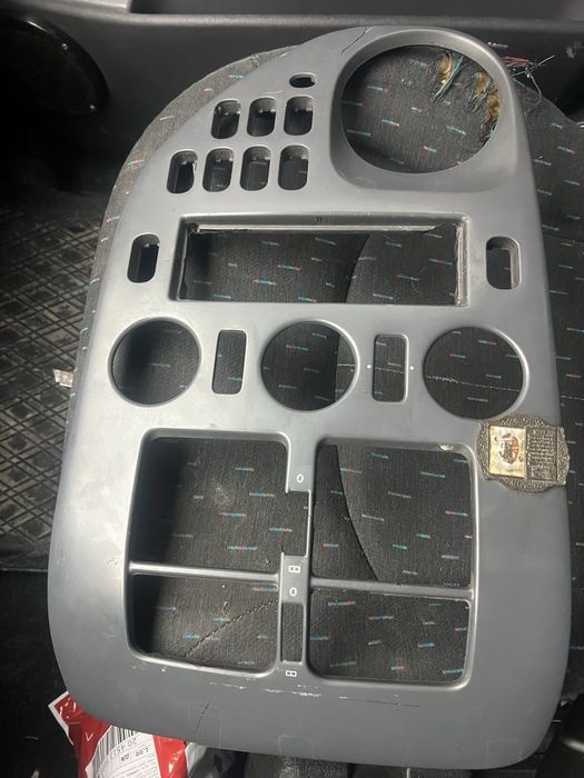 Накладка на торпеду Вито 638