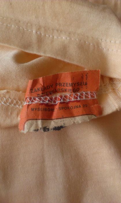 Morelowa bawełniana podkoszulka dziewczęca. Rozmiar 140