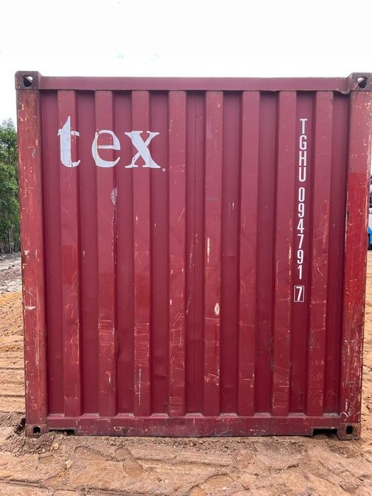 FINAVI - Contentores Marítimos de 20'DV CW Usado com Altura Normal