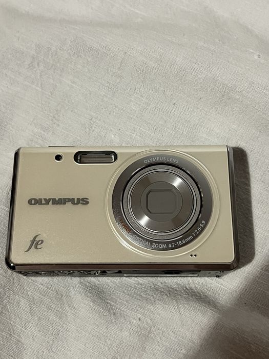 Цифрова камера Olympus fe4040 14мп