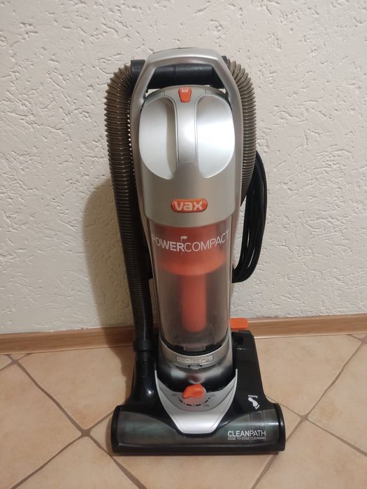 Odkurzacz pionowy VAX z turboszczotką