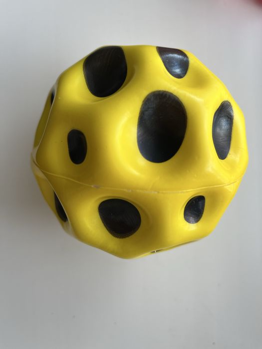 Мяч антигравитационный Мячик попрыгун Sky Ball Gravity Ball 7 см желты